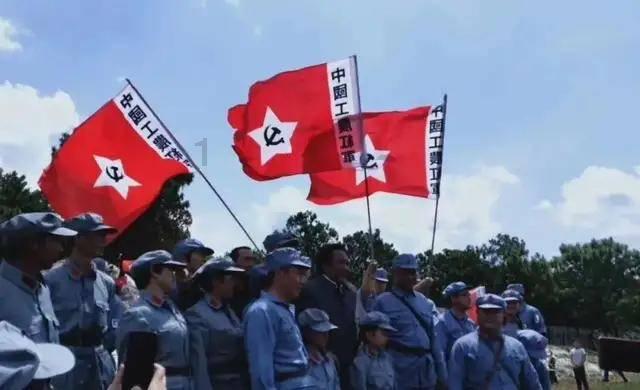 15岁少年开车“兜风”被抓!